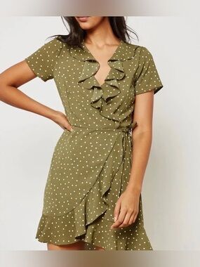 NWT Medium Forever 21 Olive Green Wrap Dress White Polka Dots Ruffle Cruise Mini